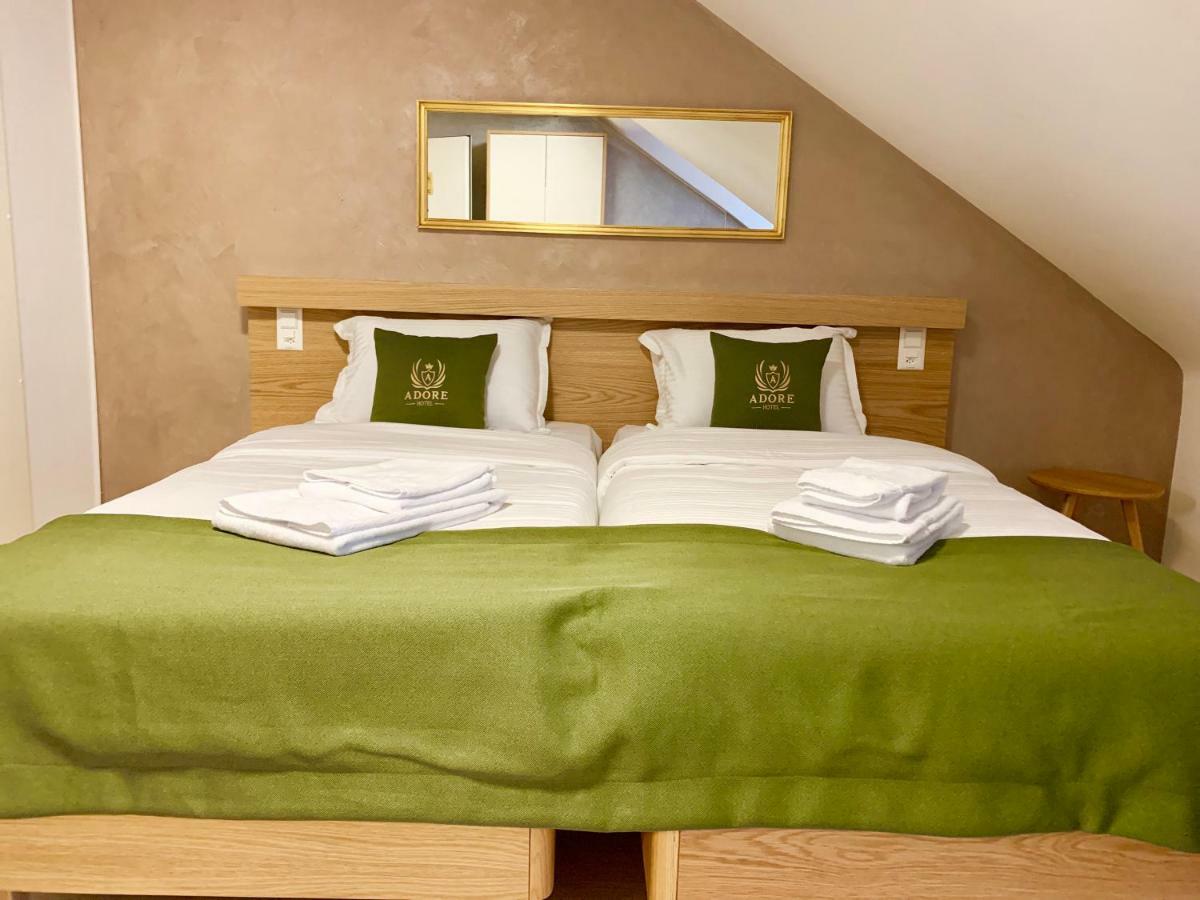 Hotel Adore 3*